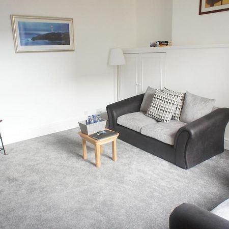 Flat 2 Opposite Travel Lodge コルウィン・ベイ エクステリア 写真