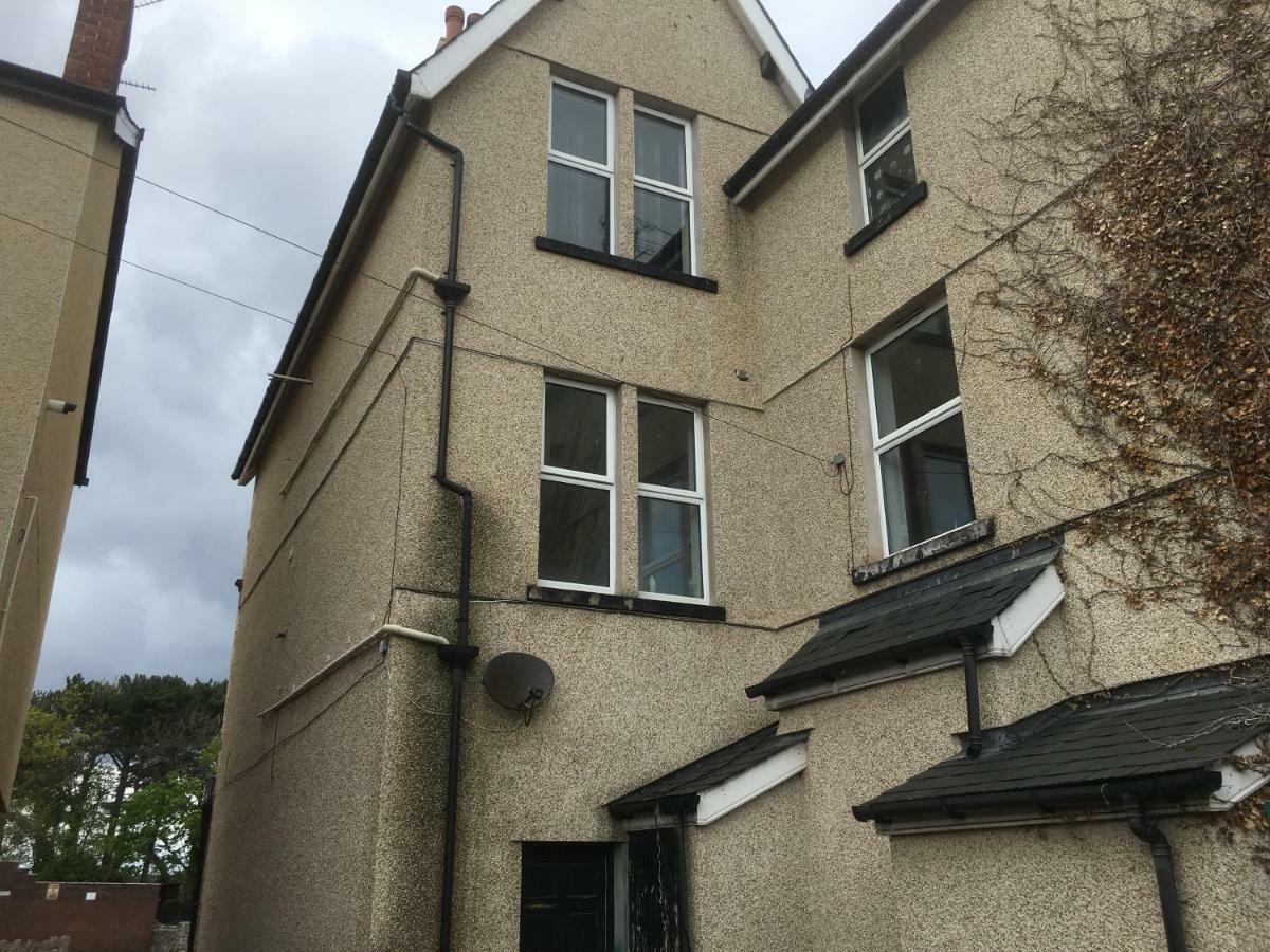 Flat 2 Opposite Travel Lodge コルウィン・ベイ エクステリア 写真